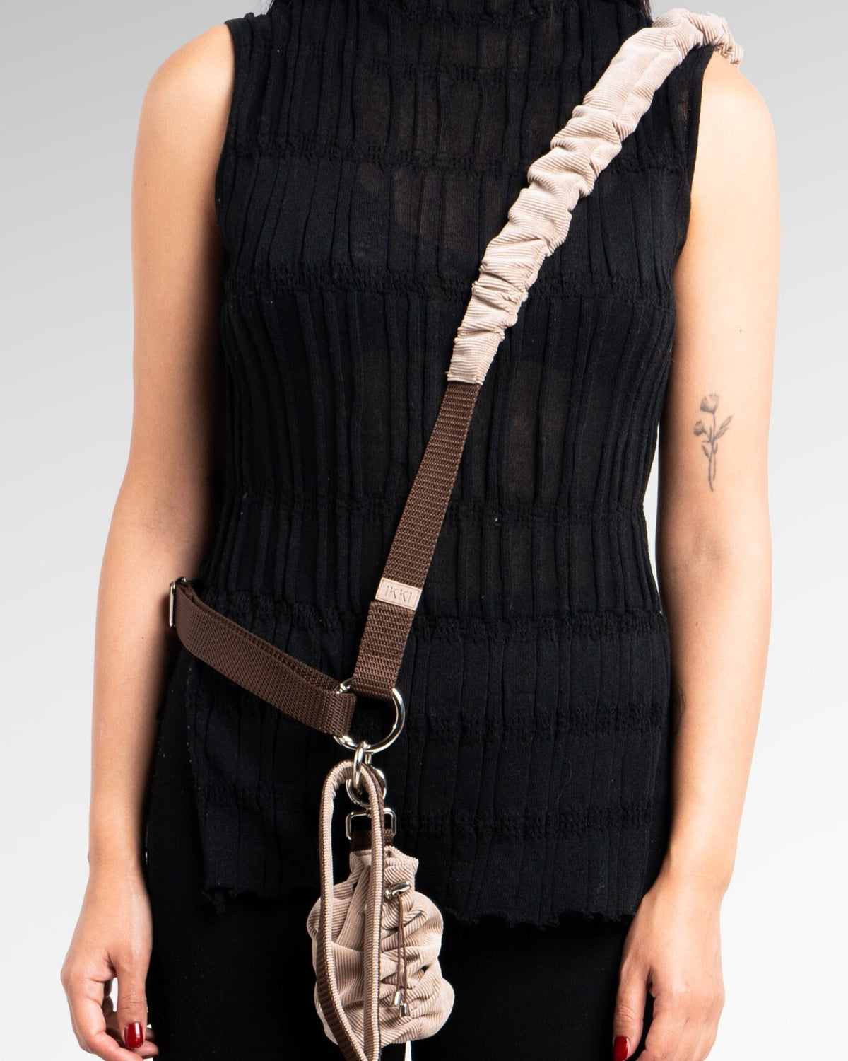 Noah Body Strap in Coffee, close-up detail